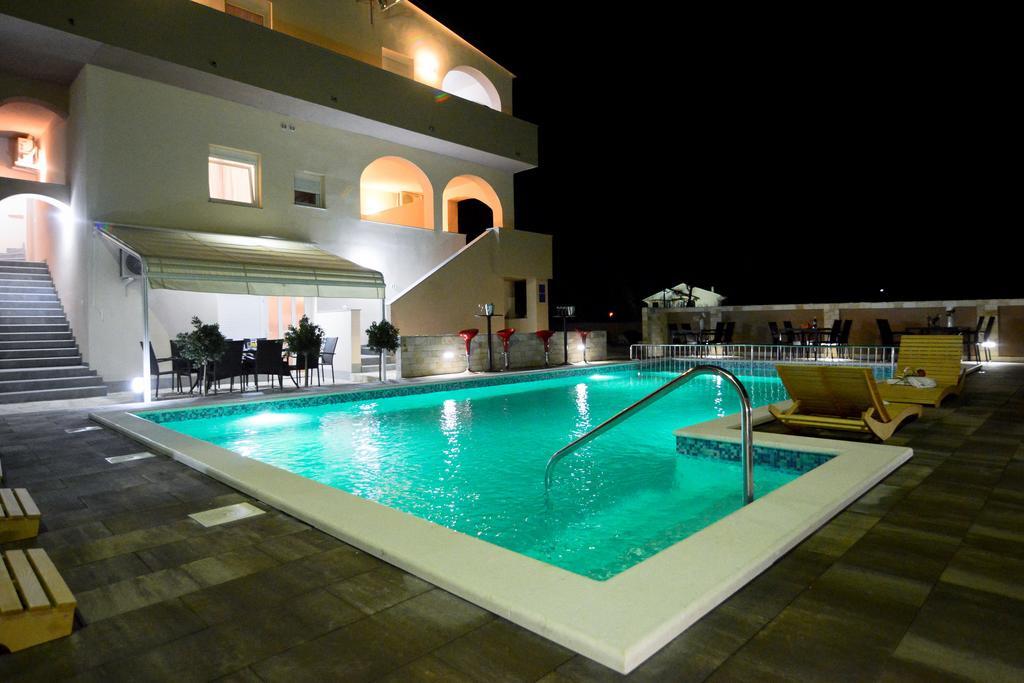 Apartments Julijana Privlaka  Dış mekan fotoğraf