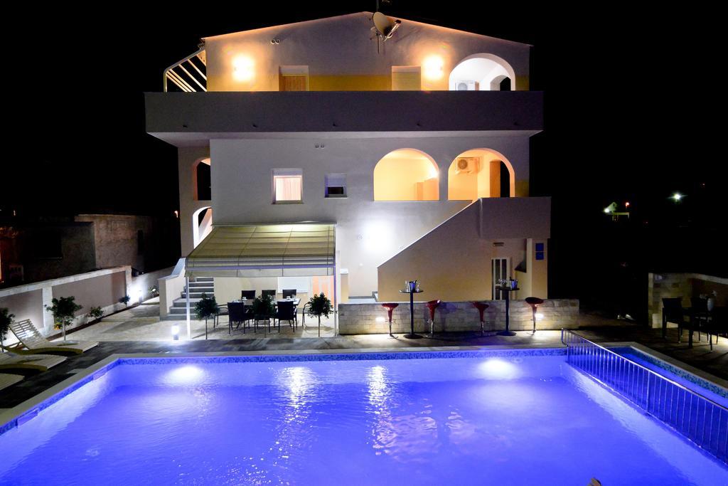Apartments Julijana Privlaka  Dış mekan fotoğraf