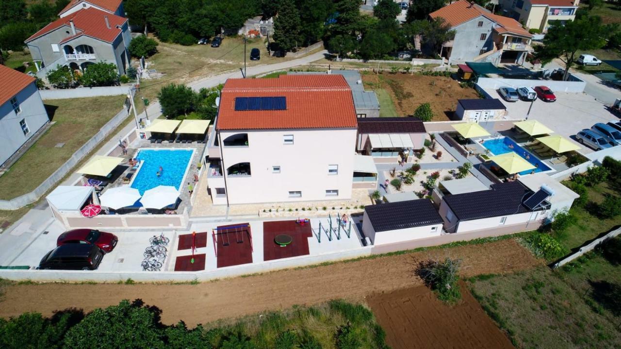 Apartments Julijana Privlaka  Dış mekan fotoğraf