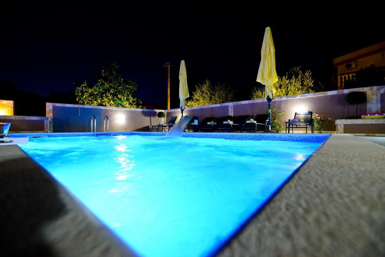 Apartments Julijana Privlaka  Dış mekan fotoğraf